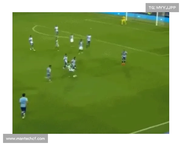 马拉加与贝蒂斯比赛期间球迷看台突发心脏骤停 紧急救援成功